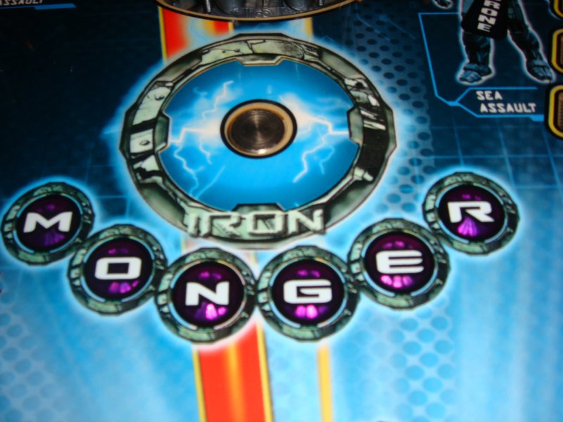 iron_man_pinball_stern41.jpg