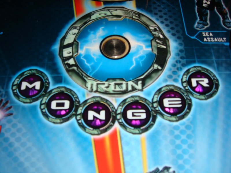 iron_man_pinball_stern42.jpg