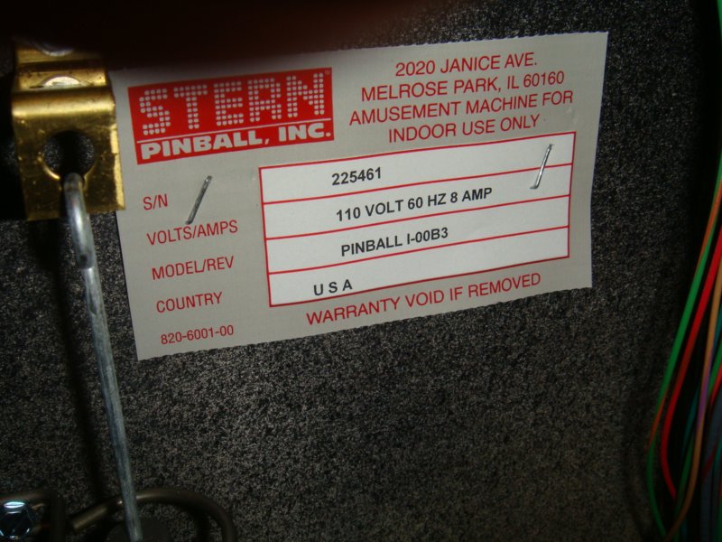 iron_man_pinball_stern85.jpg