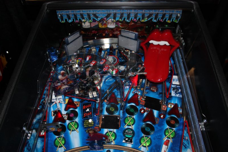 rolling_stones_pinball_stern10.jpg