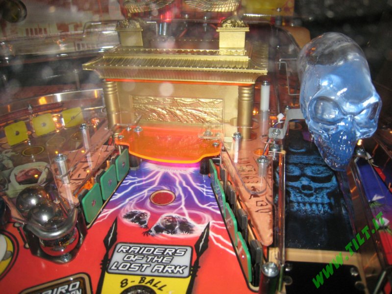 stern_indiana_jones_pinball_10.jpg