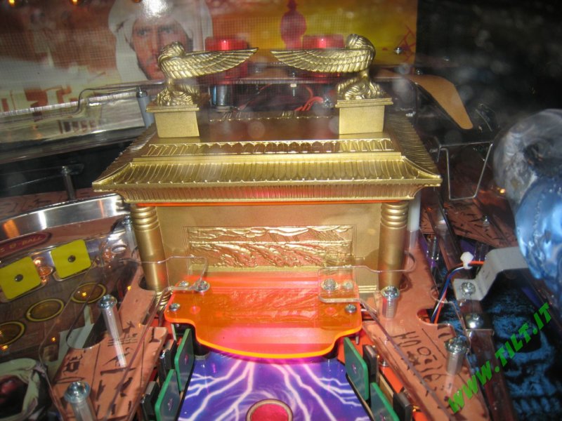 stern_indiana_jones_pinball_14.jpg