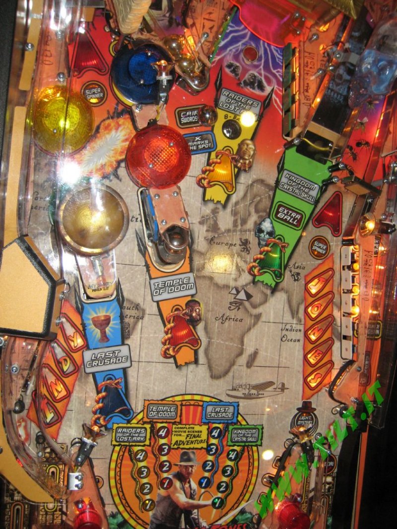 stern_indiana_jones_pinball_49.jpg
