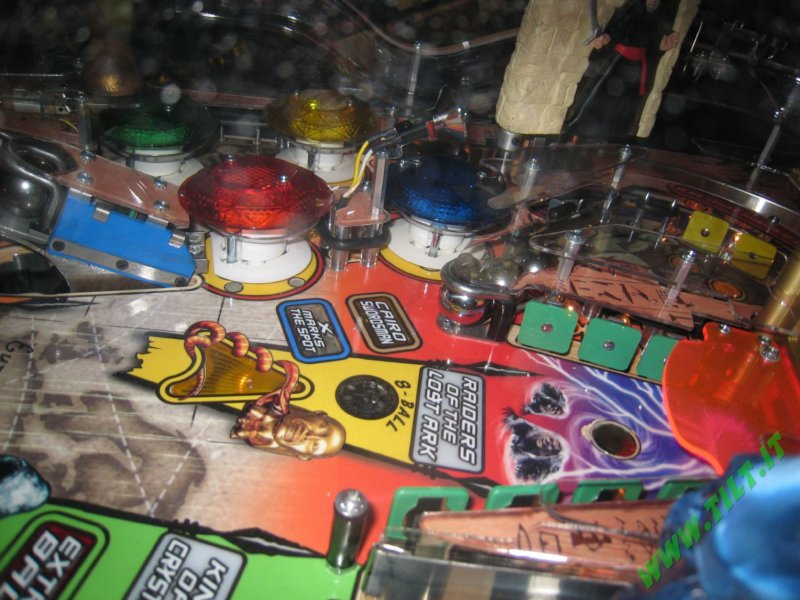 stern_indiana_jones_pinball_56.jpg