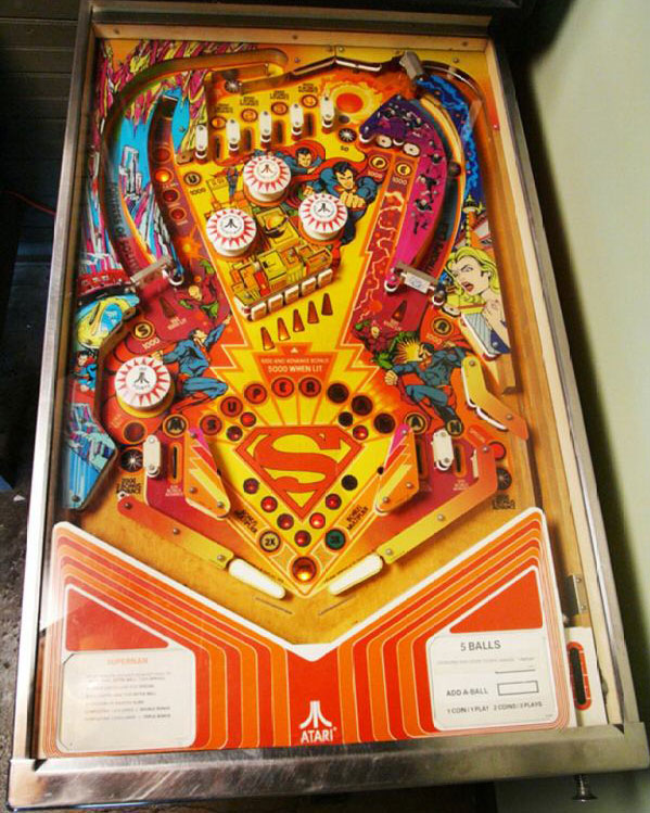 Superman Pinball By Atari 1979 - Photo Superman Pinball By Atari 1979 - Photo