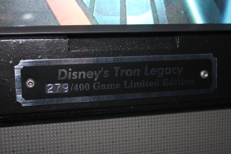 tron_limited_edition_pinball14.jpg