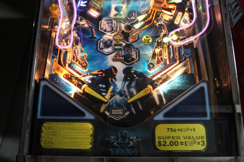 tron_limited_edition_pinball22.jpg