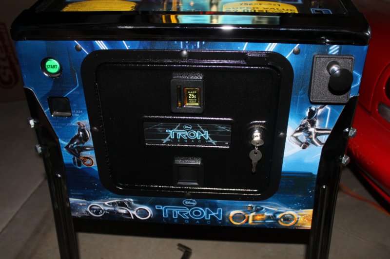 tron_limited_edition_pinball23.jpg