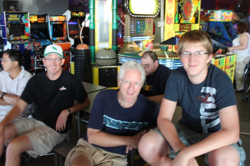 tron_pinball_launch_party25.jpg