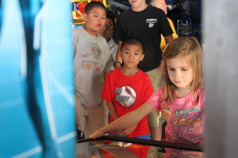 tron_pinball_launch_party31.jpg