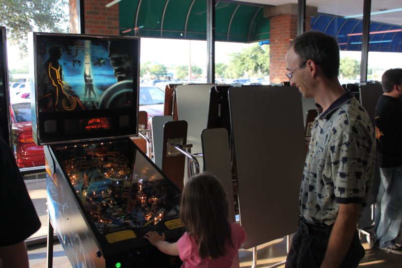 tron_pinball_launch_party32.jpg