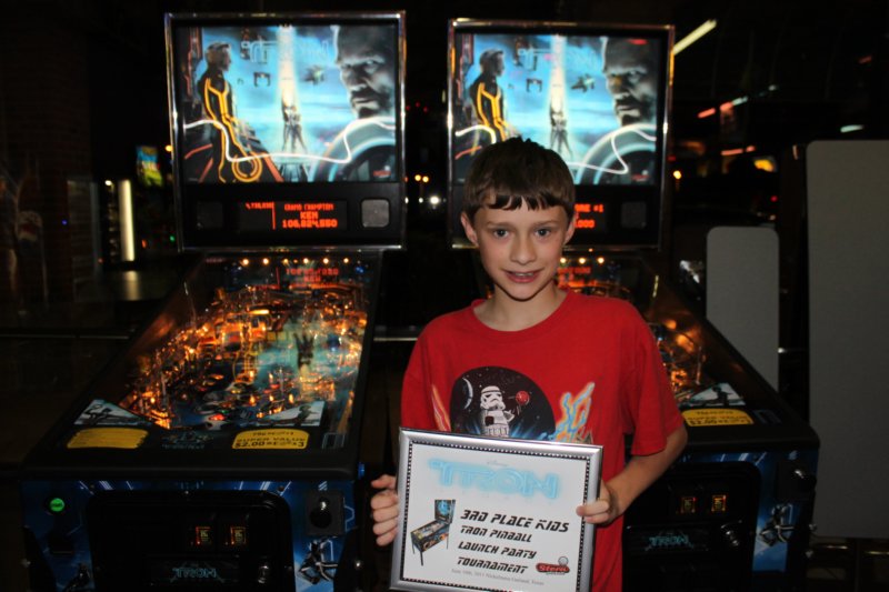 tron_pinball_launch_party45.jpg