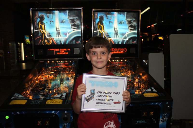 tron_pinball_launch_party46.jpg
