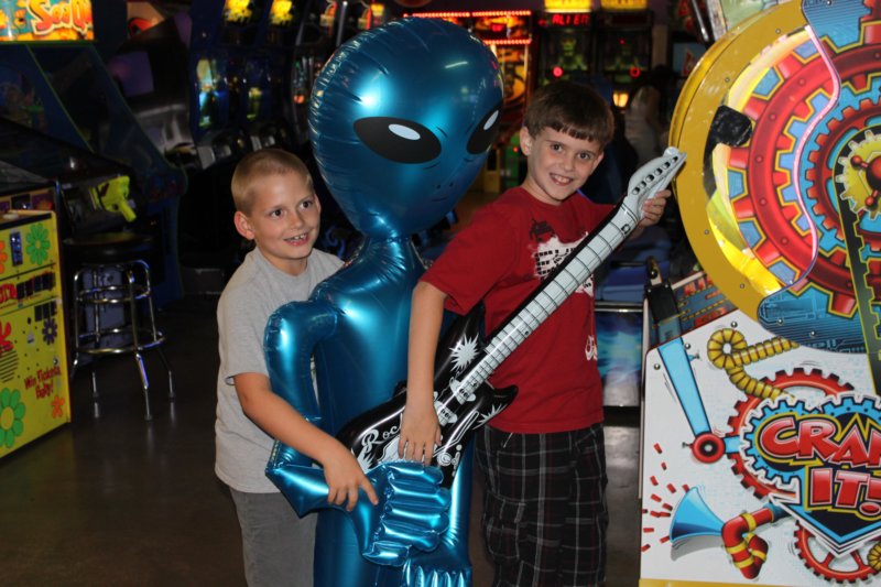 tron_pinball_launch_party50.jpg