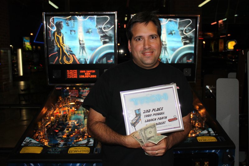 tron_pinball_launch_party53.jpg