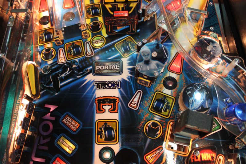 tron_pinball_launch_party60.jpg