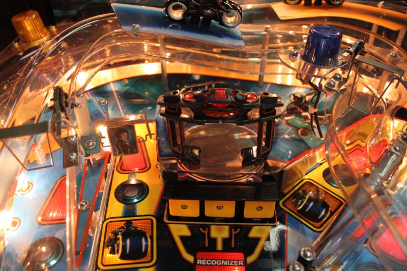 tron_pinball_launch_party63.jpg