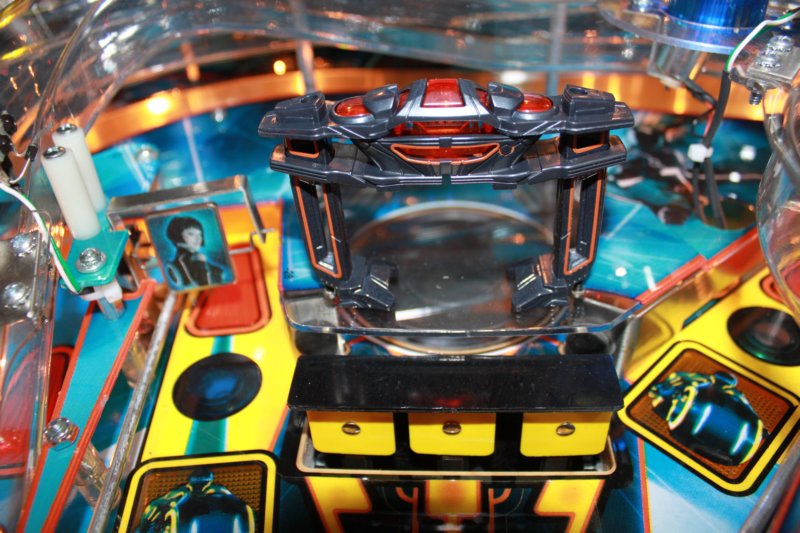 tron_pinball_launch_party72.jpg