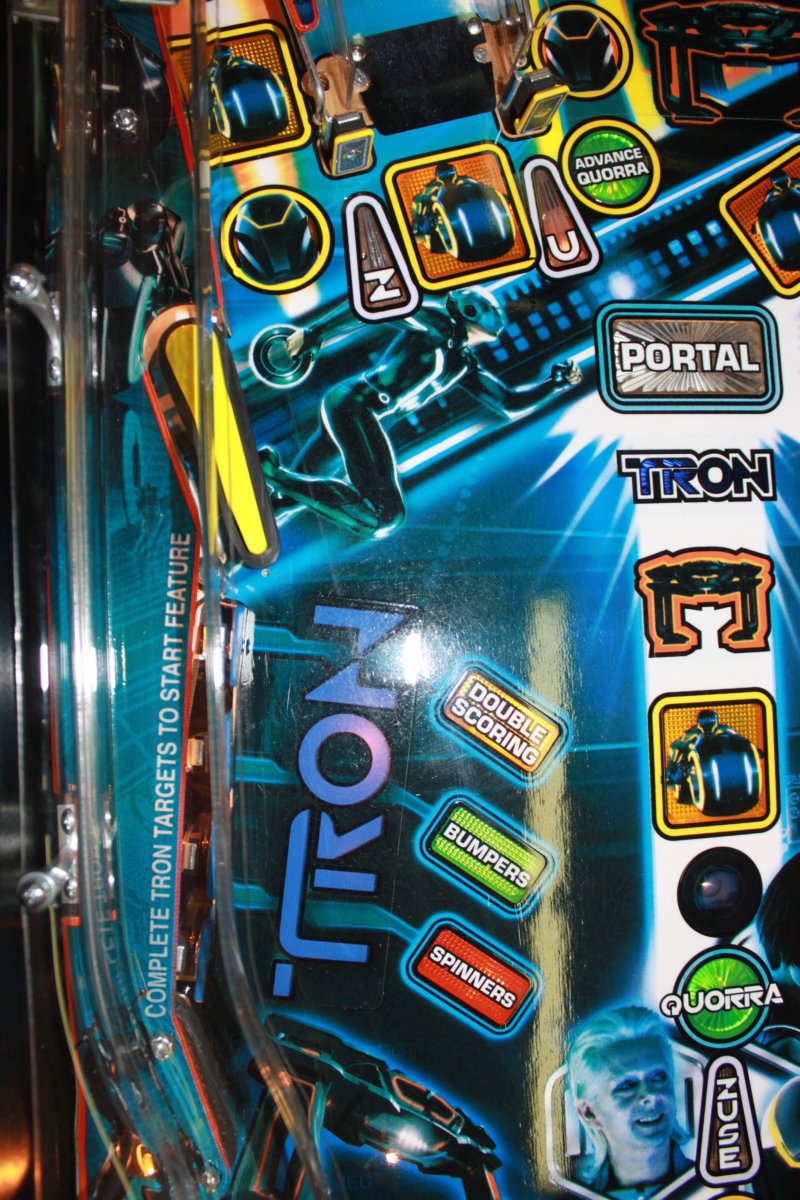 tron_pinball_launch_party77.jpg