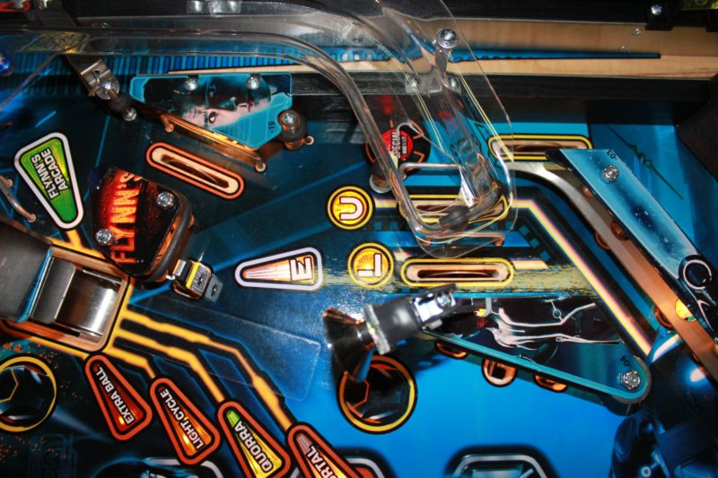 tron_pinball_launch_party78.jpg