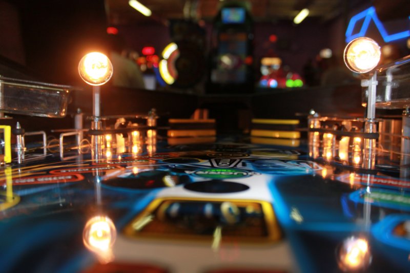 tron_pinball_launch_party80.jpg