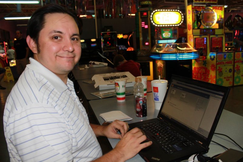 tron_pinball_launch_party81.jpg