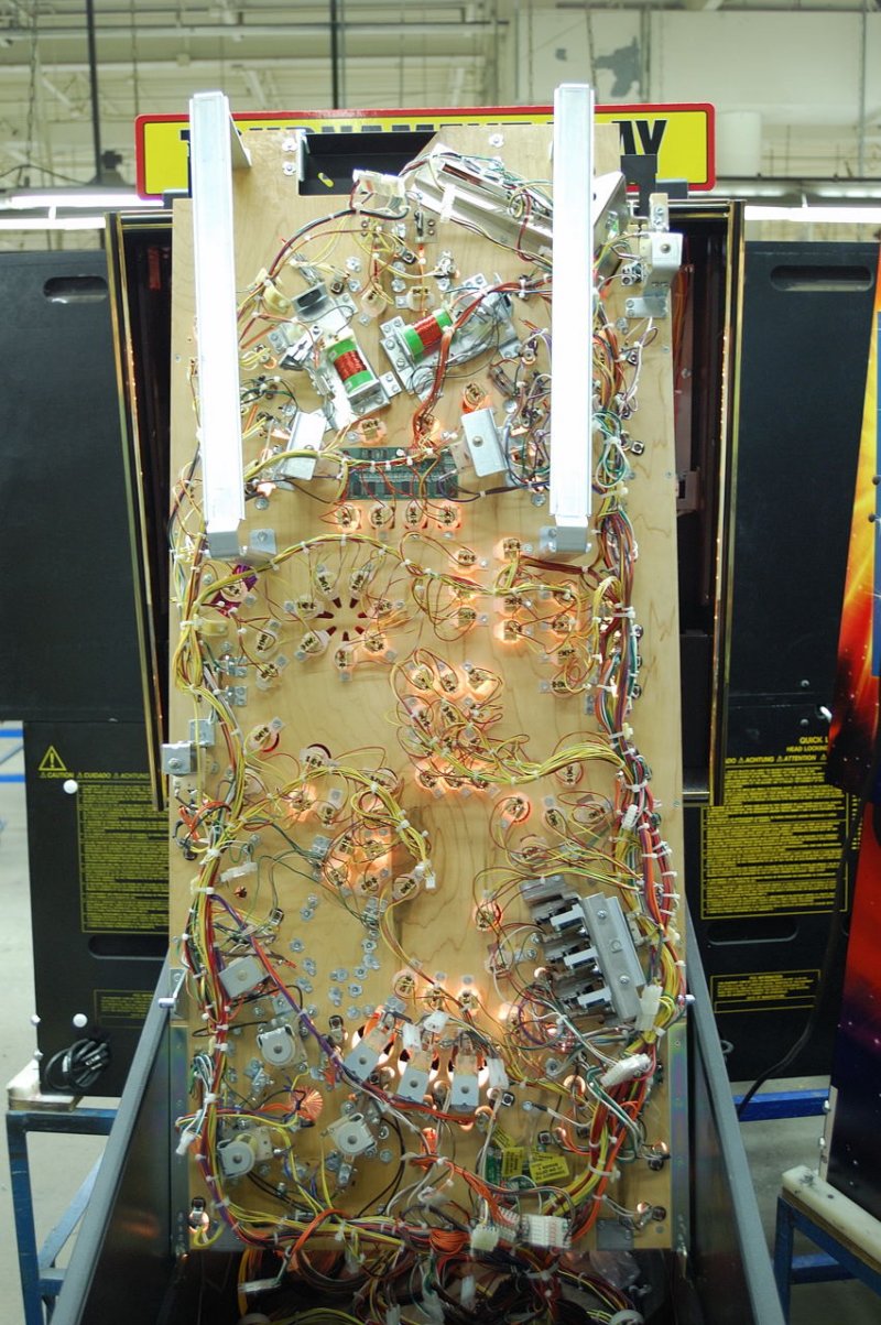 wheel_of_fortune_pinball_34.jpg
