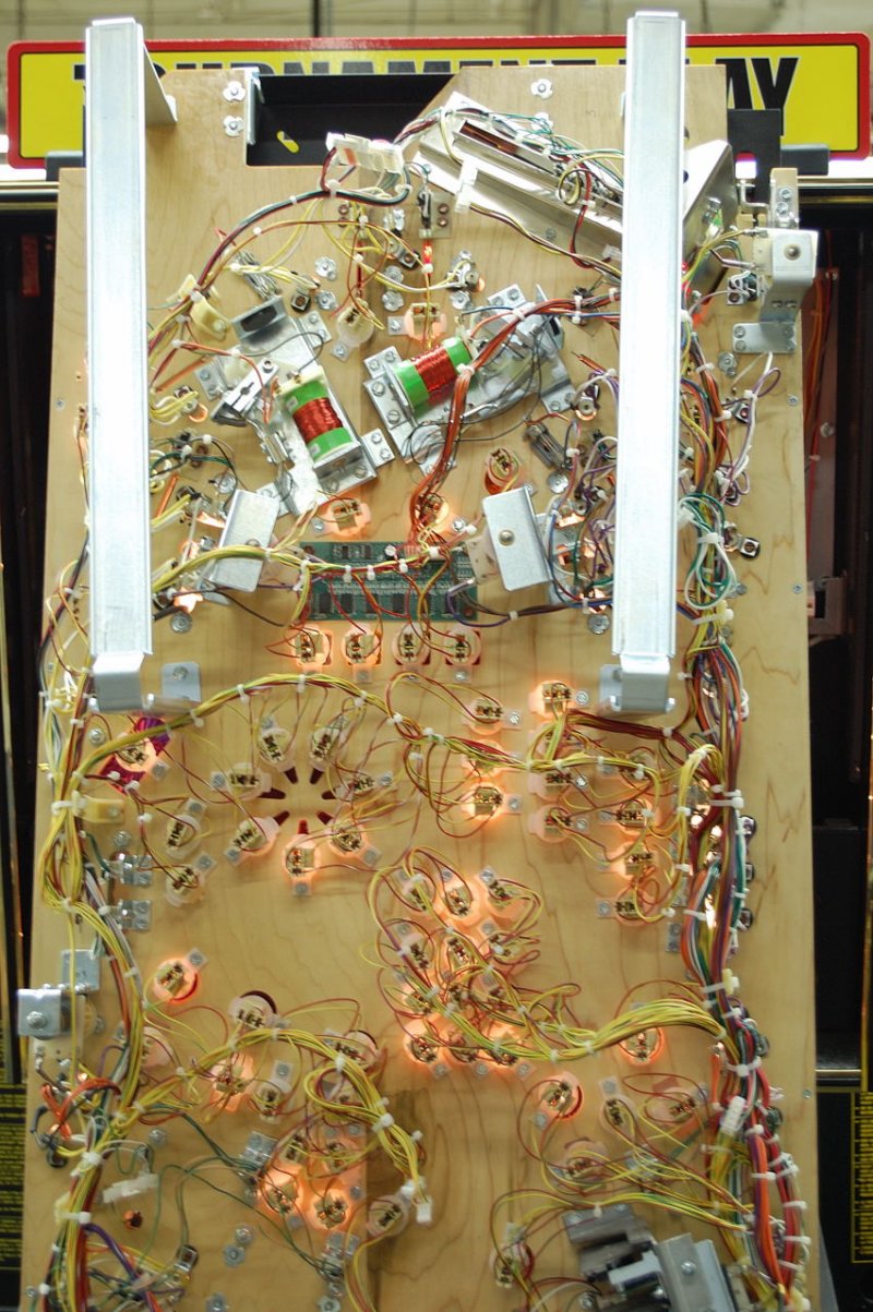 wheel_of_fortune_pinball_35.jpg