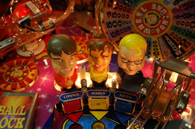 wheel_of_fortune_pinball_4.jpg